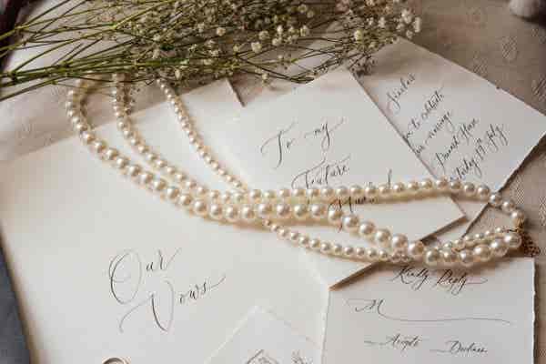 c9dbe3a3f71575639bd5cd86436ecb02-large